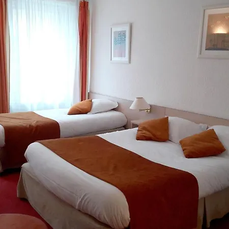 Hotel Logis Le Cheval Rouge Sainte-Menehould