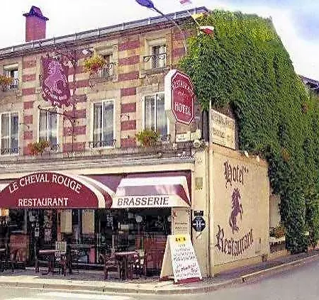 Hotel Logis Le Cheval Rouge