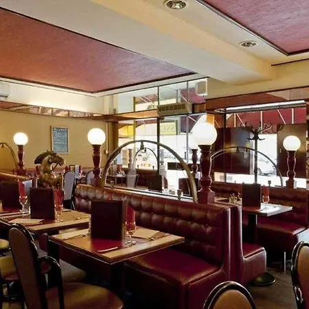 Hotel Le Cheval Rouge