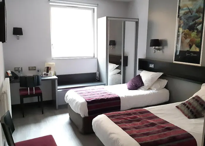 Logis Le Cheval Rouge Hotel