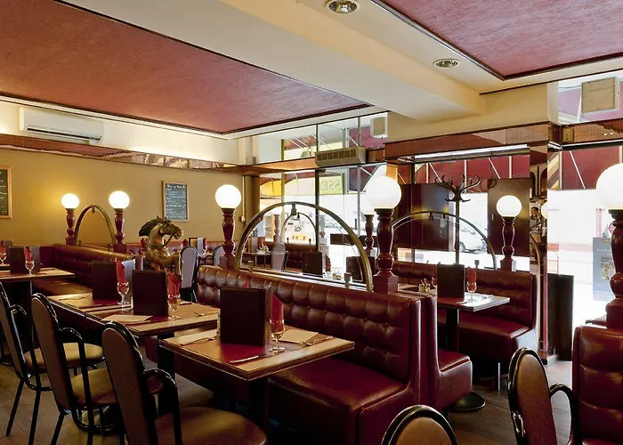 Logis Le Cheval Rouge Hotel Sainte-Menehould