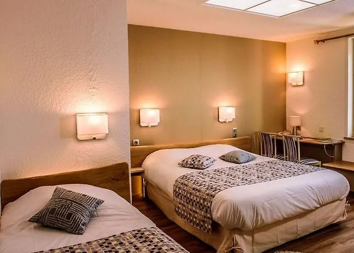 Logis Le Cheval Rouge