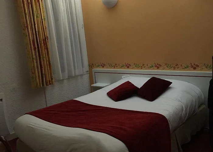 Logis Le Cheval Rouge